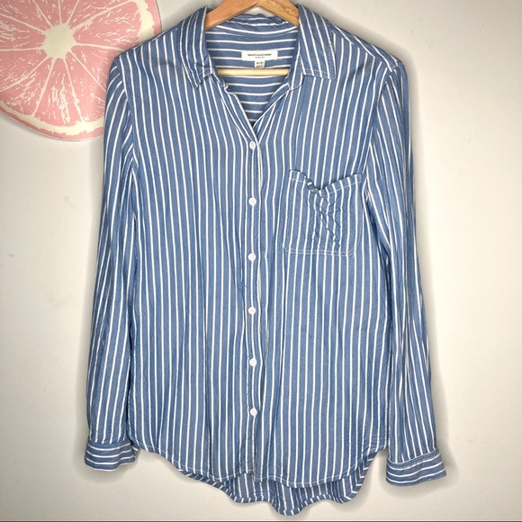 Beachlunchlounge button down blue stripe top small - Picture 1 of 6
